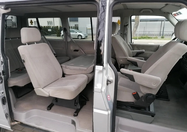 Volkswagen Caravelle cena 55000 przebieg: 404000, rok produkcji 2000 z Września małe 781